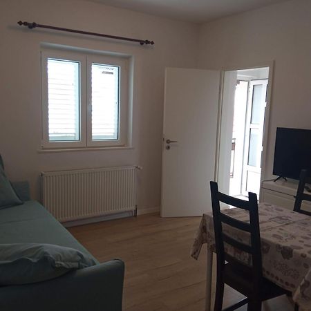 Vinka Apartment Сресер Экстерьер фото