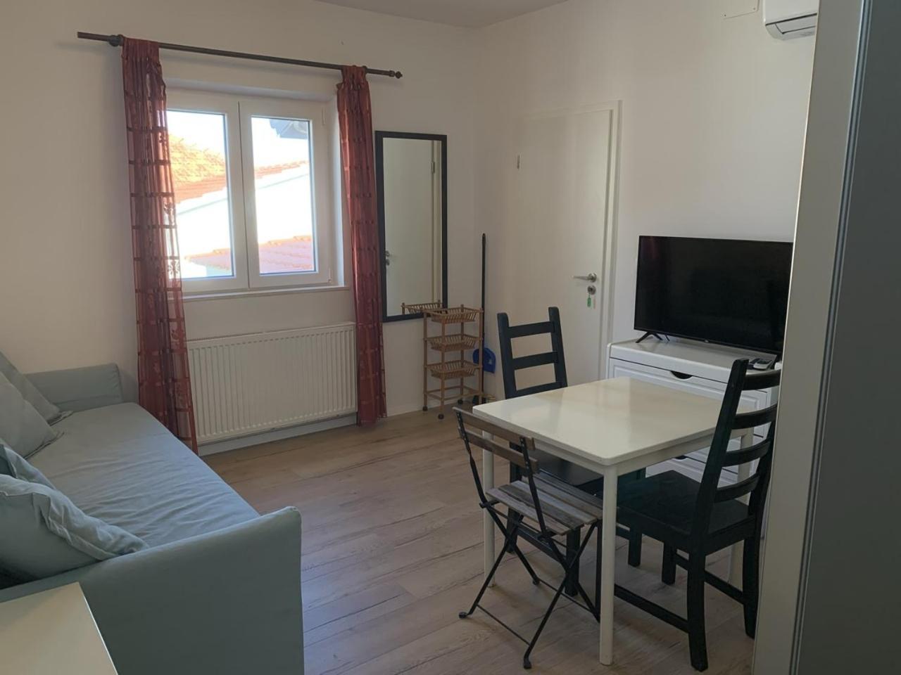 Vinka Apartment Сресер Экстерьер фото
